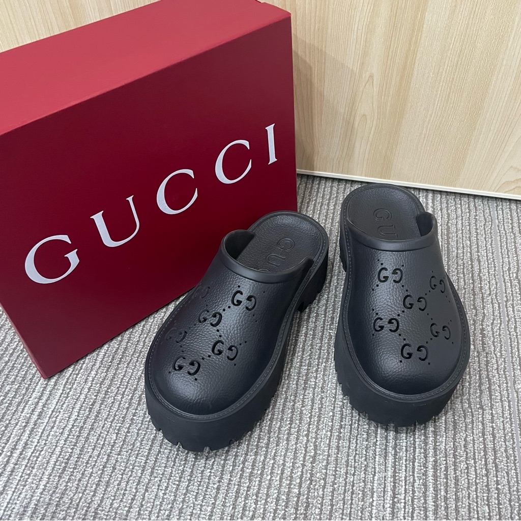 Guccin Women's Black Authentic Sandals
